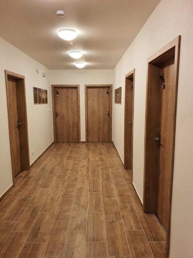 Pension A Restaurace U Sousedu Стражны Экстерьер фото